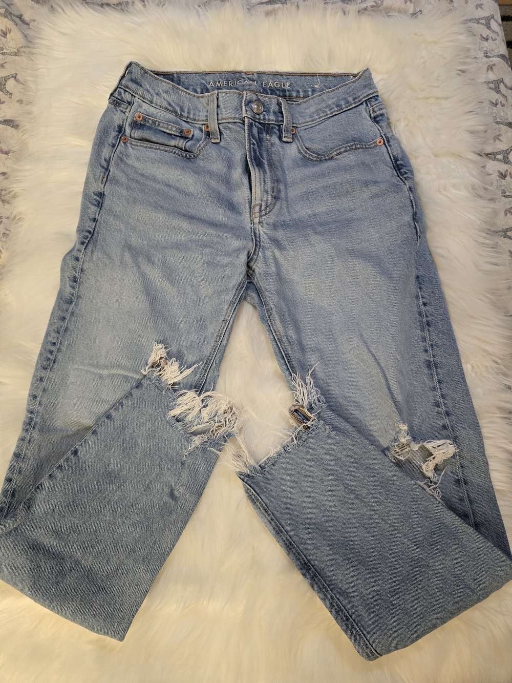 American Eagle Outfitters Light Blue Ripped Women's Jeans Size 6